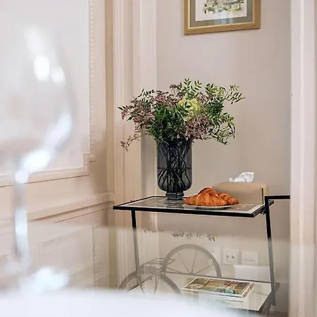 Apartment Eleve Collection - Riviera Escape