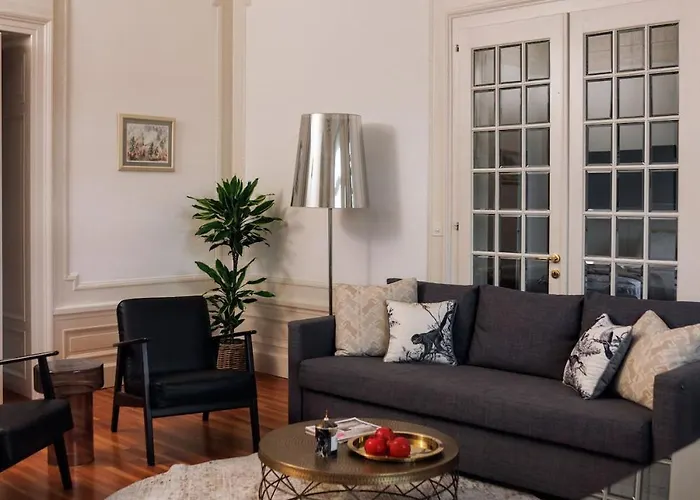 Eleve Collection - Riviera Escape Apartment