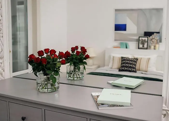 Eleve Collection - Riviera Escape * Territet