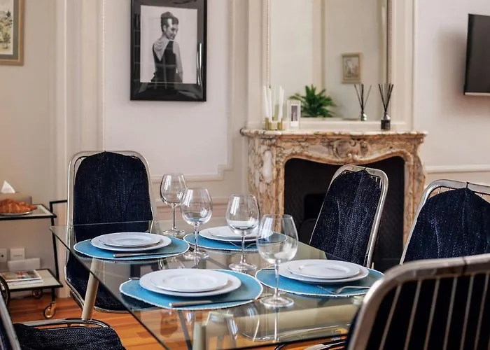 Apartment Eleve Collection - Riviera Escape *