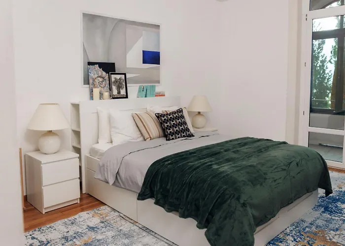 Eleve Collection - Riviera Escape Apartment